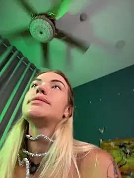 -Sexy_Barbie- Live XXX-Chat