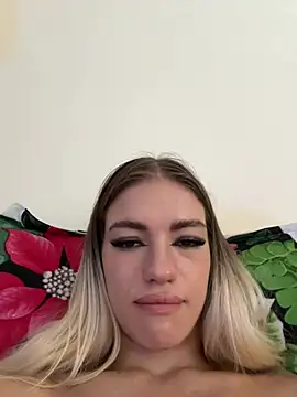 צ'אט XXX בשידור חי של -Sexy_Barbie-