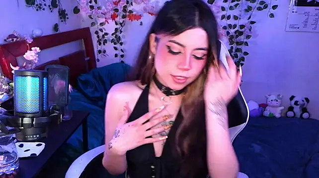 Kittyuwu_'s Live XXX Chat