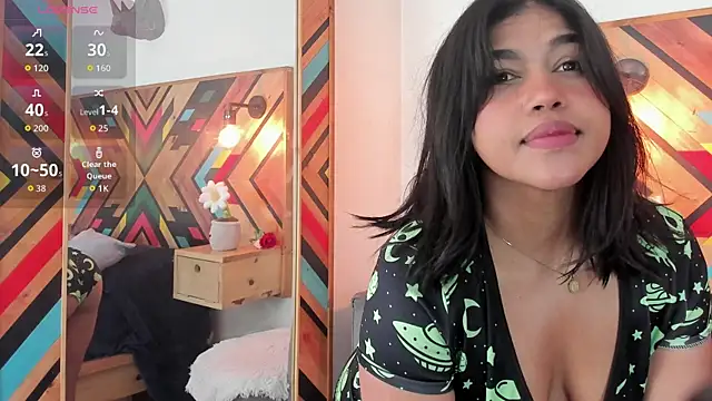 NaiirobiSwan Chat XXX in diretta