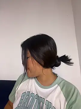 แชท XXX สดของ alisson_carolina73