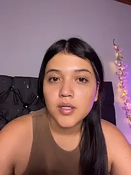 Chat +18 de alisson_carolina73 ao vivo