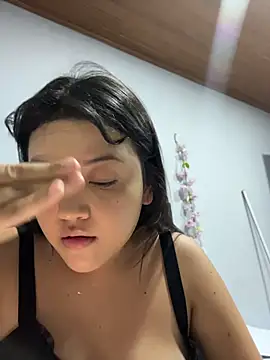 XXX chat uživo modela alisson_carolina73