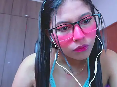 _ALLYSON18_'s Live XXX Chat