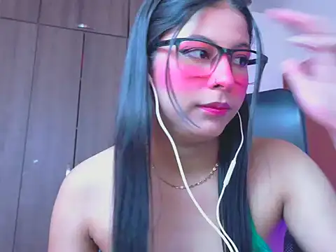 Chat XXX en directo de _ALLYSON18_