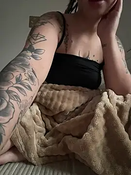Вебкам-шоу queenlo_xxx