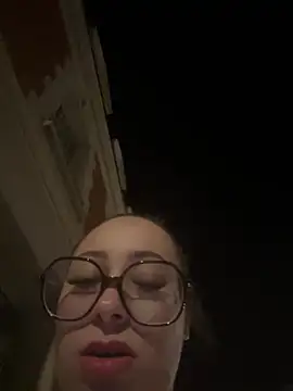queenlo_xxx: вебкам-шоу