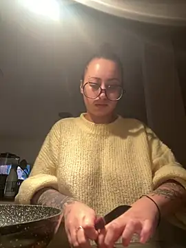 queenlo_xxx Webcam-Show