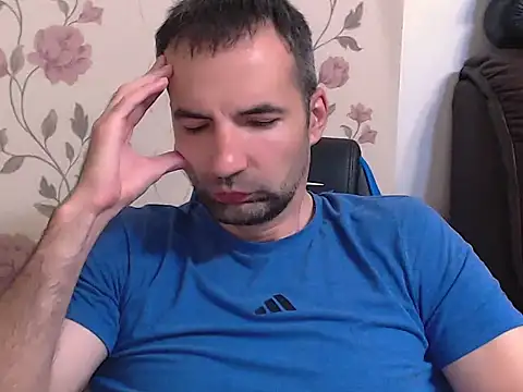 Show de Leo_1617 na webcam