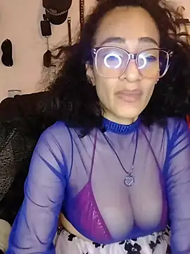 AmelieMartinez's Live XXX Chat