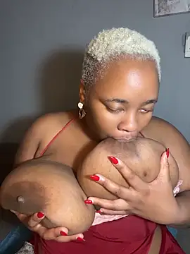 Bubbleboobs19's Webcam Show