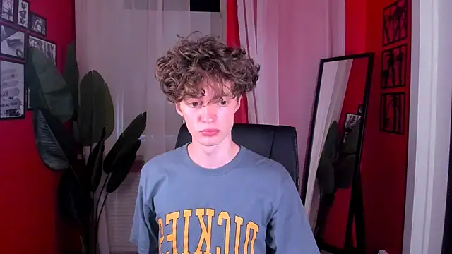 عرض كام LukeSweet
