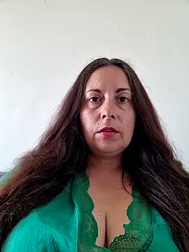 SelieAlMio's Live Chat Room