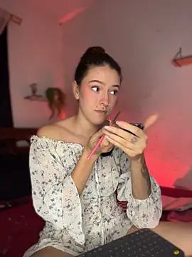 Ginger-Foxy's Webcam Show