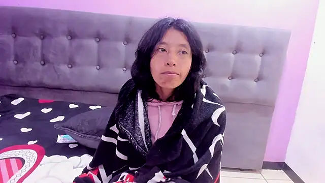 karolinee_66_ 即時 XXX 聊天
