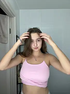 emma77_'s Live XXX Chat