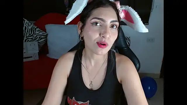 LunaSub69_'s Live XXX Chat