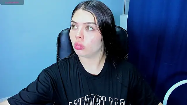 Sexy_paradise18_ élő XXX-chatje