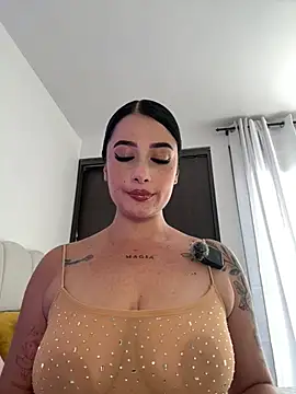 Chatroom XXX en direct de Libia_James