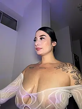 Chat +18 de Libia_James ao vivo