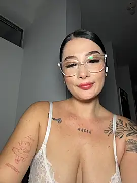 Chatroom XXX en direct de Libia_James