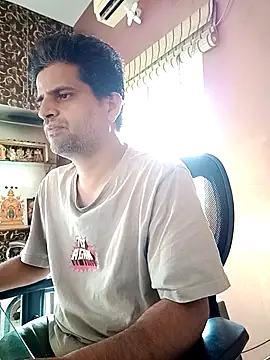 genuine_banana webcam show