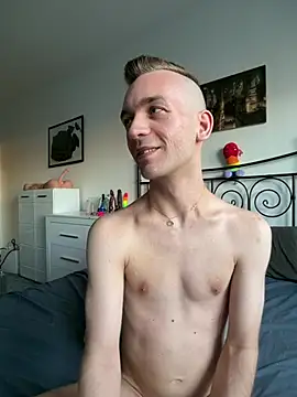 Show modela nick_subvyx na web-kameri