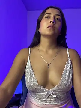 karelyfox 라이브 XXX 채팅