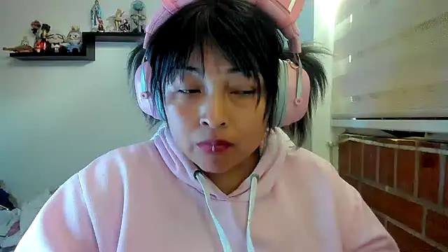 Chat XXX ao vivo de Shaddycute_