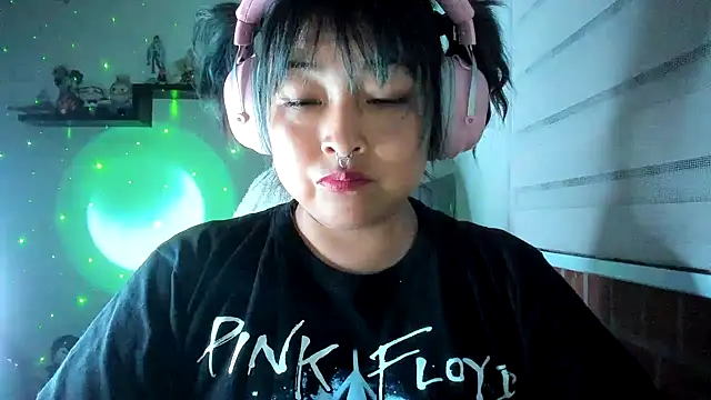 Shaddycute_'s Live XXX Chat