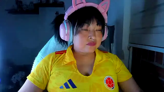 Shaddycute_ Chat XXX in diretta
