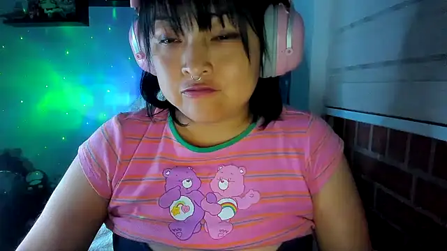 Shaddycute_のライブXXXチャット