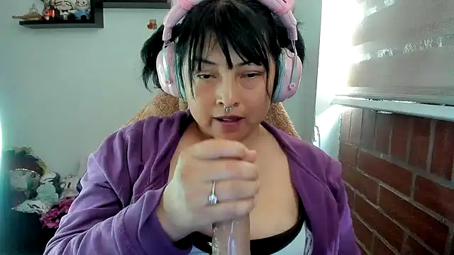 Shaddycute_ 라이브 XXX 채팅
