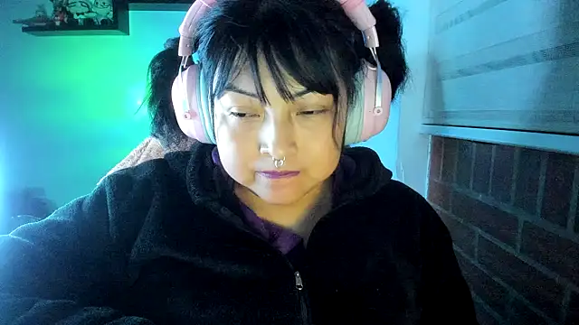 Shaddycute_ Chat XXX in diretta