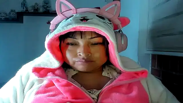 Chatroom XXX en direct de Shaddycute_