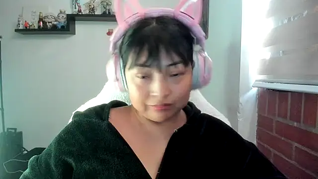 Chatroom XXX en direct de Shaddycute_