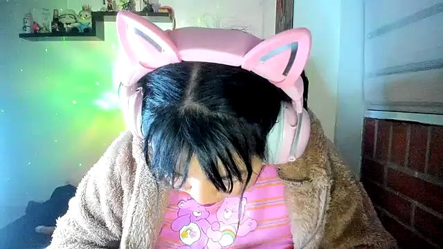 Živý XXX chat Shaddycute_