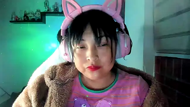 Živý XXX chat Shaddycute_