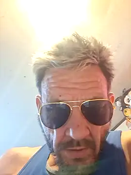 In2itvegassstyle: διαδικτυακό σόου στην κάμερα