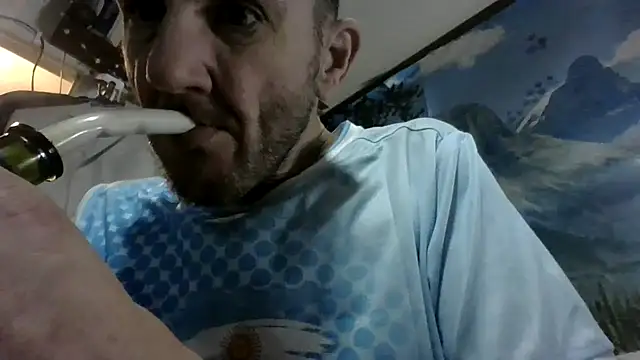In2itvegassstyle Show in webcam