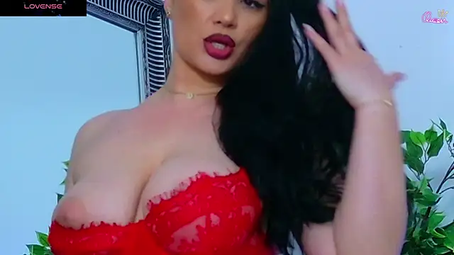 Chat XXX en directo de Daliya_
