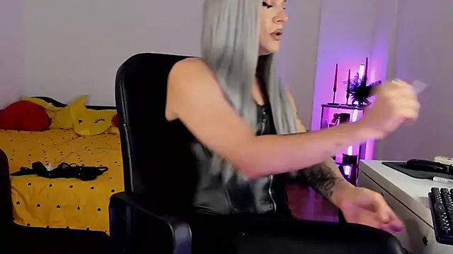 EvelynLexy's Webcam Show