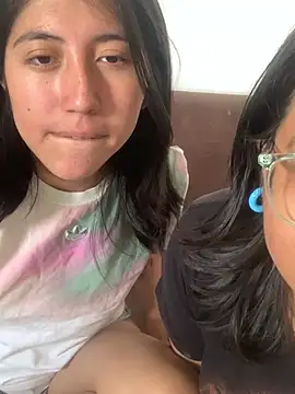 sarah12333 在線直播表演