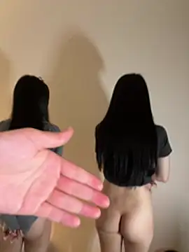 Show modela SASUKE_JP_00 na web-kameri