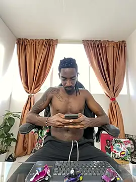 הופעת וובקאם של Malkon_Big