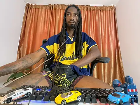 צ'אט XXX בשידור חי של Malkon_Big