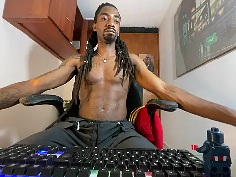 Show modela Malkon_Big na web-kameri