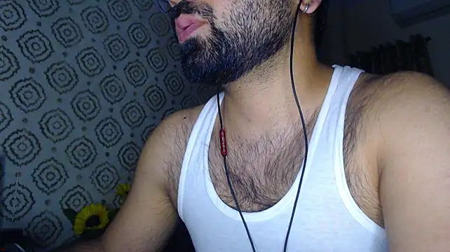 cutebeardi Adlı Modelin Web Kamerası Şovu