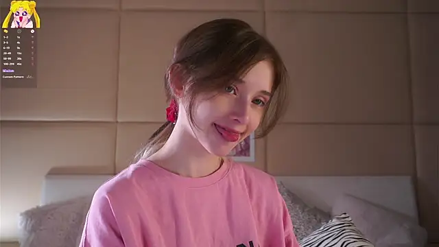 Show modela EdlinHargus na web-kameri