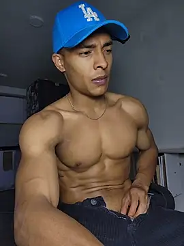 Jhonyblack_1  在線直播表演
